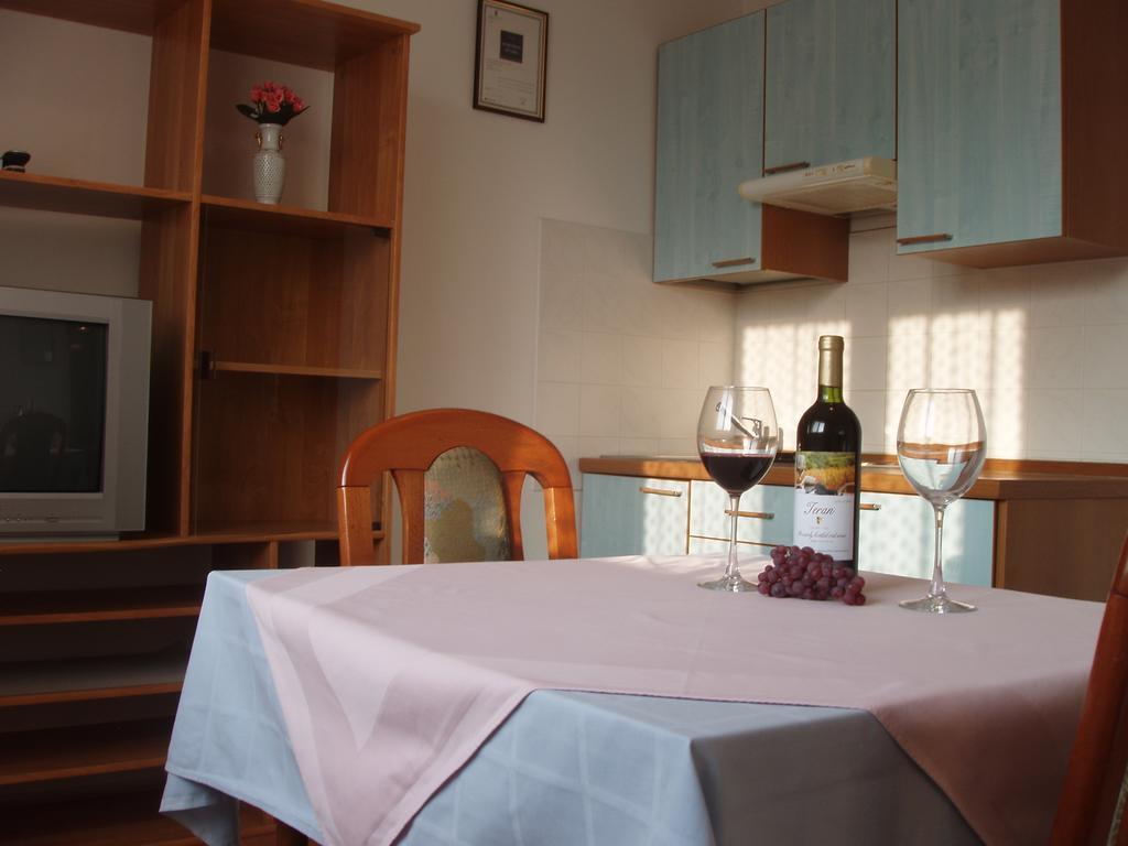 Apartments Porec Istria By Nina Quarto foto